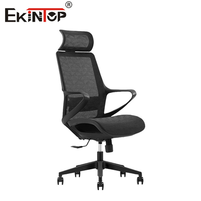 Ergonomischer Arbeitsstuhl mit hohem Rücken