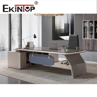 Hölzerner Chefschreibtisch im modernen Stil Einfacher schicker Standard-Büroschreibtisch
