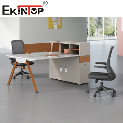 Weißer Tischplatte-Büro-Arbeitsplatz für Personen-Stahlrahmen des Personal-2-8