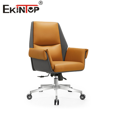 Modischer Büro-Stuhl aus orangeem Leder mit komfortablem Sitzkissen und Rückenlehne