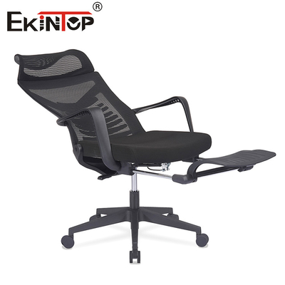Komfortabler Bürostuhl aus ergonomischem Mesh, geeignet für die Verwendung im Büro