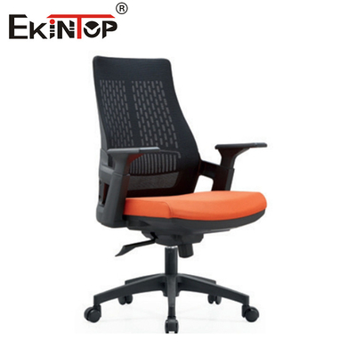 Mittlere Rücken Executive Mesh Stuhl mit ergonomischen Armlehnen und Rollen