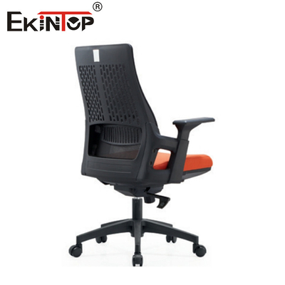 Mittlere Rücken Executive Mesh Stuhl mit ergonomischen Armlehnen und Rollen
