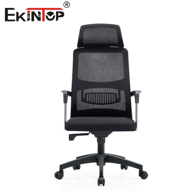Ergonomischer Bürostuhl mit Hochrücken und Rädern moderner Stil