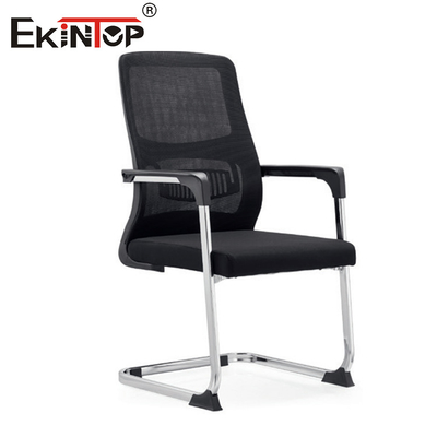 Ergonomischer Bürostuhl mit Netzgewebe und Armlehnen Moderner Stil