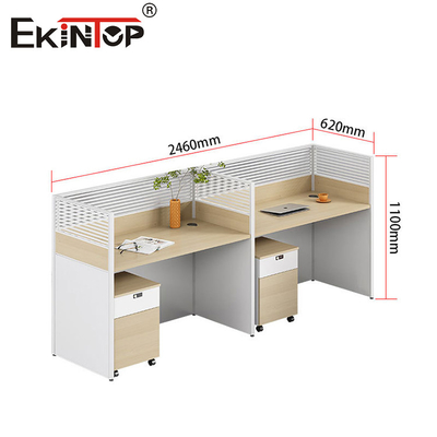 Modulare Arbeitsstation mit Partition für Personal im modernen Stil
