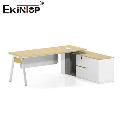 Ermäßigter moderner Schreibtisch aus Holz mit Schrank