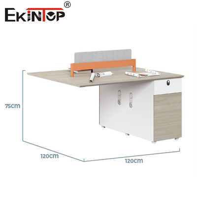 Anpassungsfähiger Modularer Holzstab-Arbeitsplatz im modernen Stil