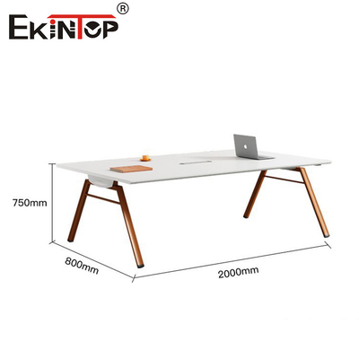 Konferenztisch im modernen minimalistischen Stil mit Metallbeinen und Holztisch