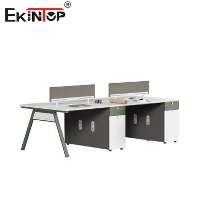 Modularer 4-6-Sitzer Büro-Schreibtisch-Mitarbeiter-Arbeitsplatz mit Trennwänden im modernen Stil