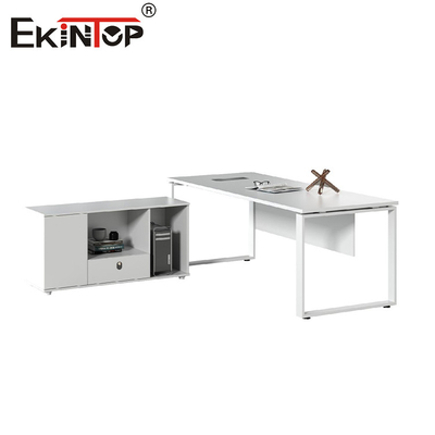 Anpassbarer weißer Schreibtisch mit Metallrahmen