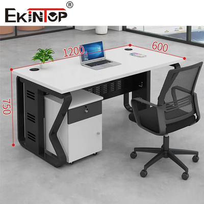 Kleiner Mitarbeiter-Schreibtisch Führungskräfte-Büro-Schreibtisch Business-Stil Massiv-Eiche-Schreibtisch