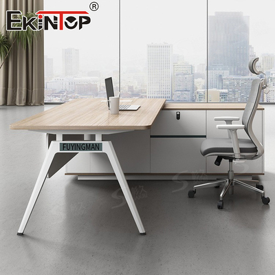 L-förmiger Executive Table Schreibtisch mit Metallbeinen