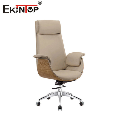 Ergonomischer Bürostuhl aus Leder mit höhenverstellbarem Schreibtisch