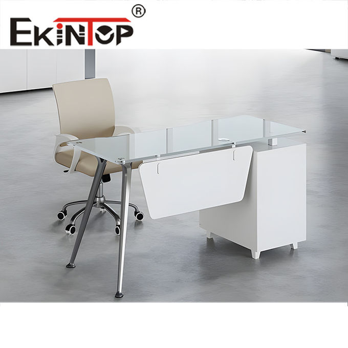 Büroglasschreibtisch